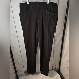 Lululemon men's Golf slacks size 34"